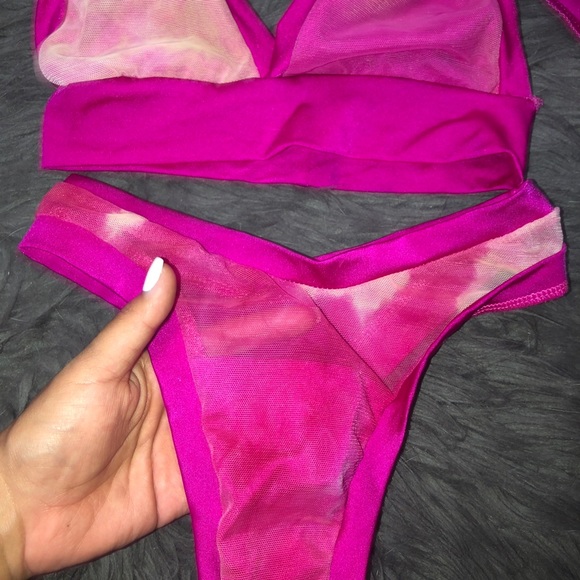 Two piece bikini - Picture 2 of 5